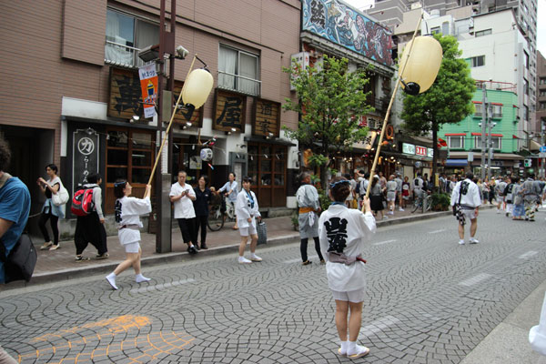 2016年祭礼 御神輿練りの画像