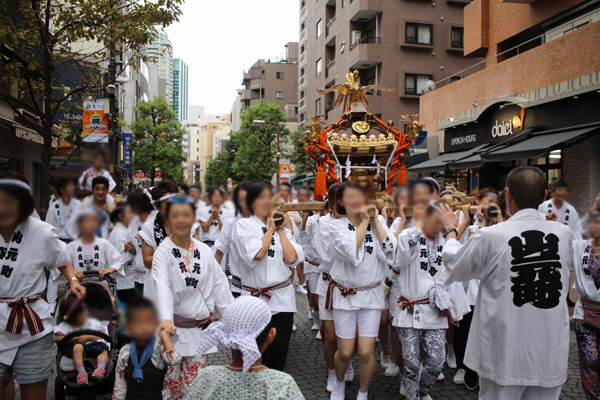 2016年祭礼 御神輿練りの画像