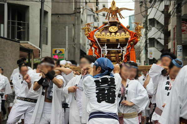 2016年祭礼 御神輿練りの画像