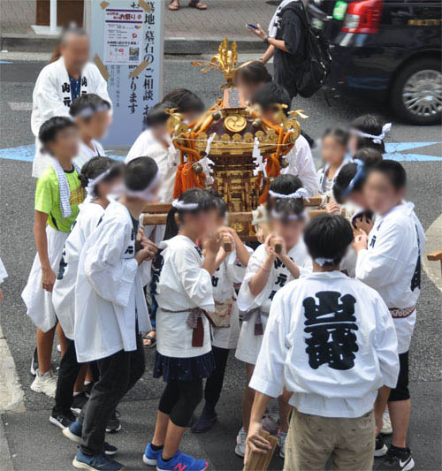 2023年麻布山元町 秋祭り 子供神輿 帰還の画像